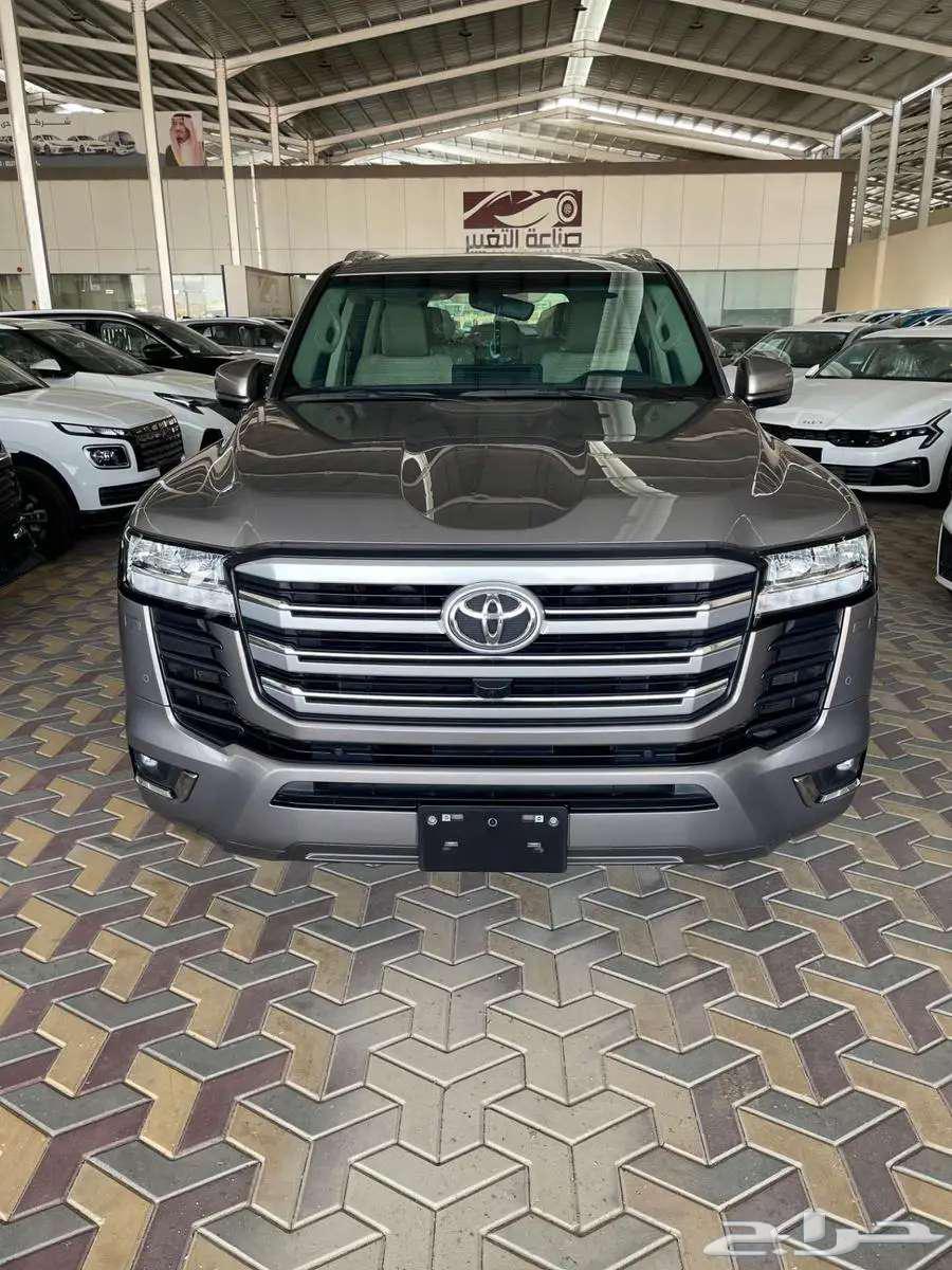 TOYOTA GXR L 2023 Model 3 TOYOTA GXR L63657476026115112