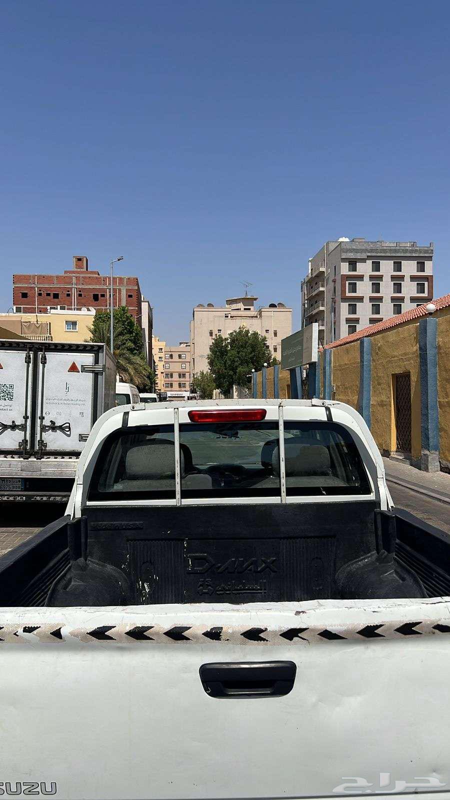 سيارة إيسوزو موديل 200563655168542595113