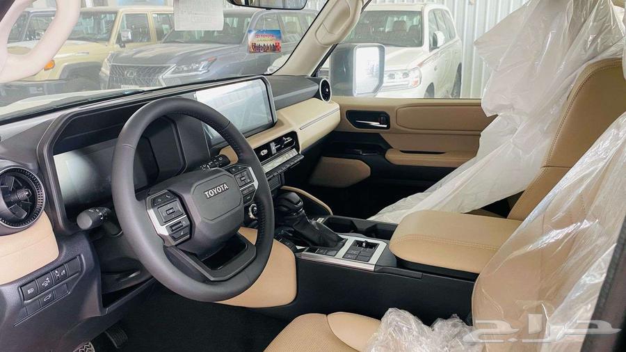 أسود ورمادي برادو TXL3 أقل سعر 228000 - بنزين سعودي63655173191938113