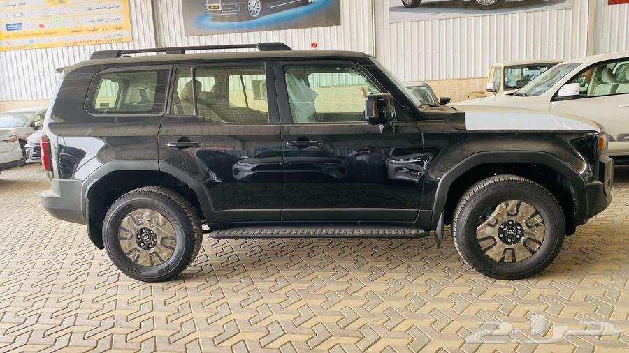 أسود ورمادي برادو TXL3 أقل سعر 228000 - بنزين سعودي63655173191938111