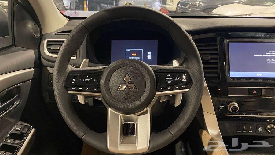 ميتسوبيشي مونتيرو نص فل موديل 2025 بنزين63655680959874114