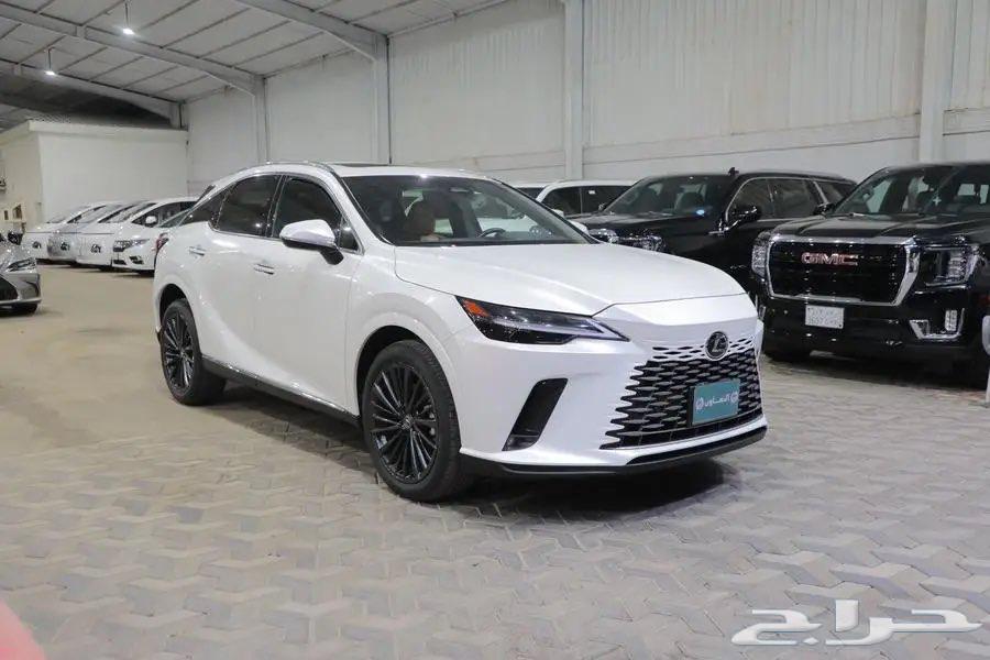 ليكزس RX 350 AA فتحة سقف جلد اربعة سلندر موديل 202463655174552835110