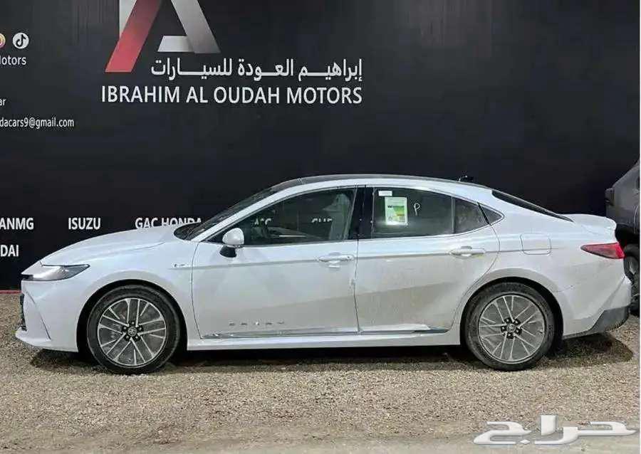 Toyota Camry LE Hybrid 202563655178361730111