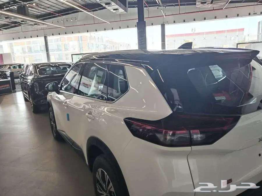 نيسان اكس تريل 2025 جميع الفئات والألوان 5 و 7 راكب63655070096643114