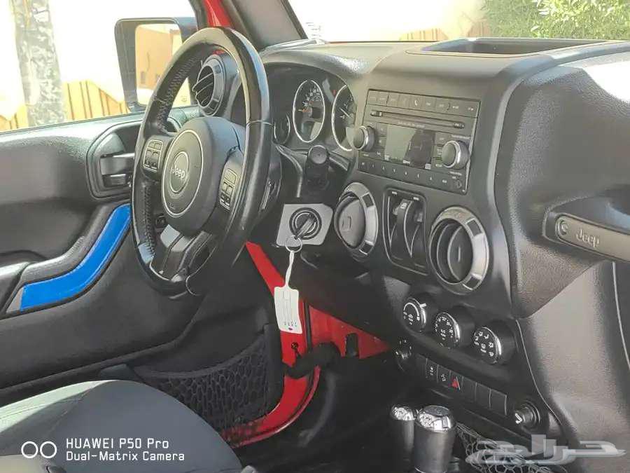 Red Jeep Wrangler 201863655159157506114