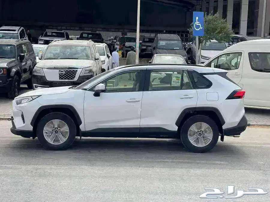 Toyota RAV4 XLE Gulf 2500cc Diesel 2025 Cash and Installments63655171284482114