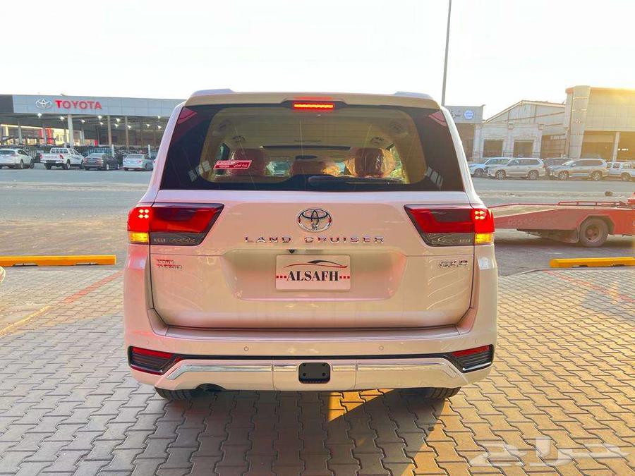 تويوتا لاندكروزر GXR L4 ديزل موديل 2025 لدي الصفح63655177099777113