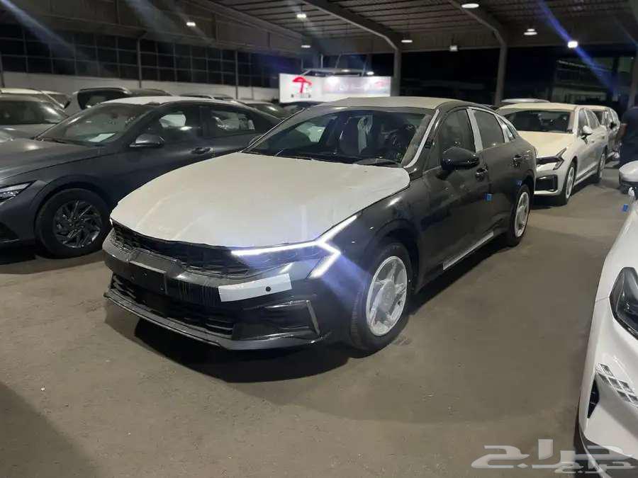 Kia K5 Standard Developed Model 25 Cash and Installment63656352529538111