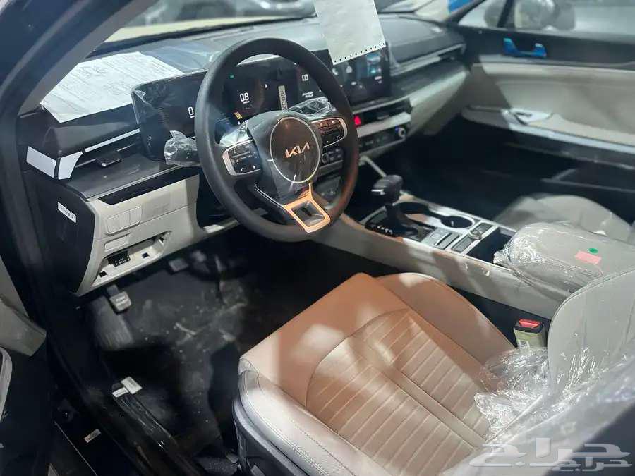 Kia K5 Standard Developed Model 25 Cash and Installment63656352529538114