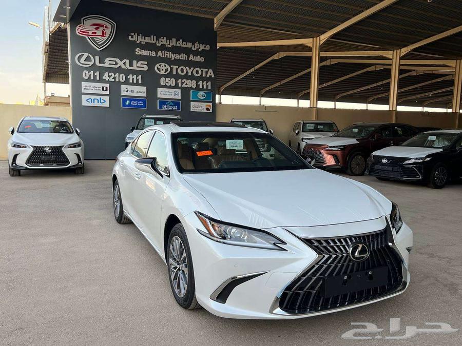 Lexus ES250 AA Gasoline 2025 Available on Installments and Cash63667497207299110