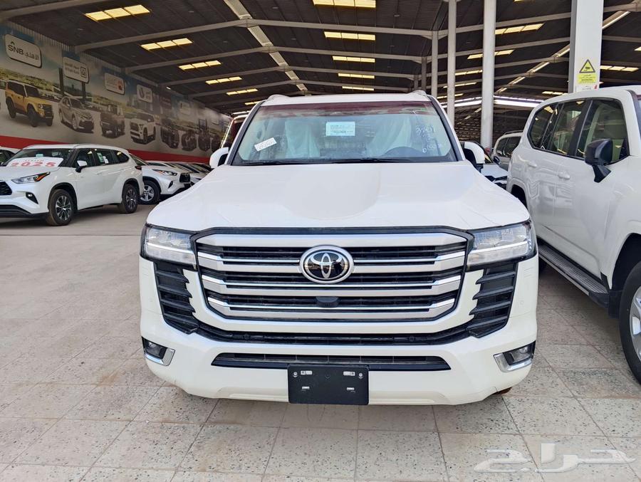 تويوتا لاندكروزر GXR L4 ديزل موديل 2025 لدي الصفح63655177099777110