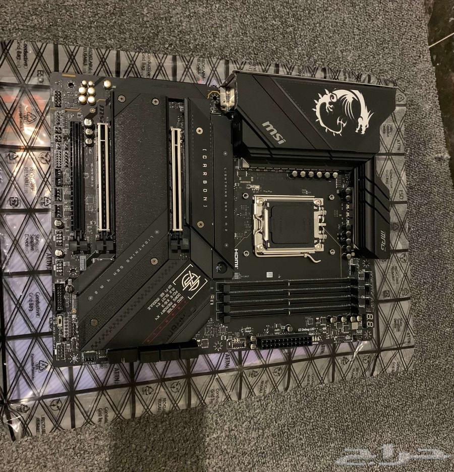 AMD MSI MPG X670E Carbon Wifi Motherboard63654957011330112