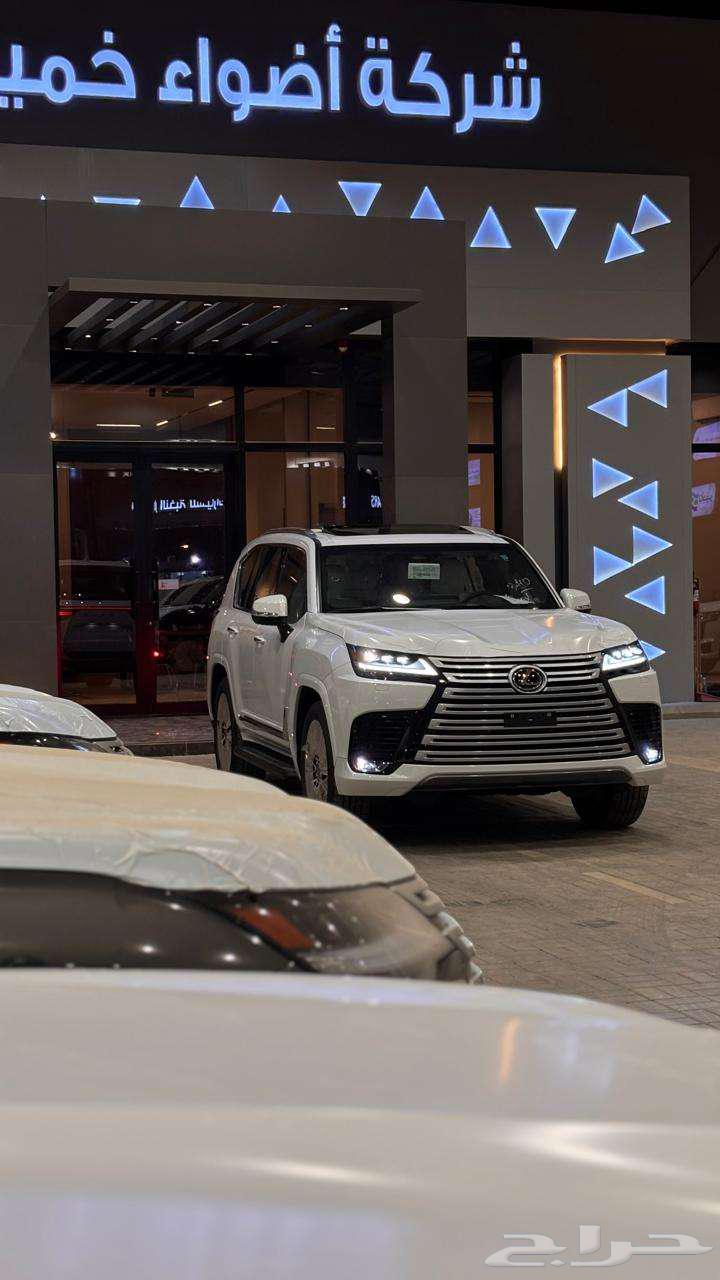 Lexus LX600 BB 2025 White Off White Abdul Latif Jameel63667506848257110