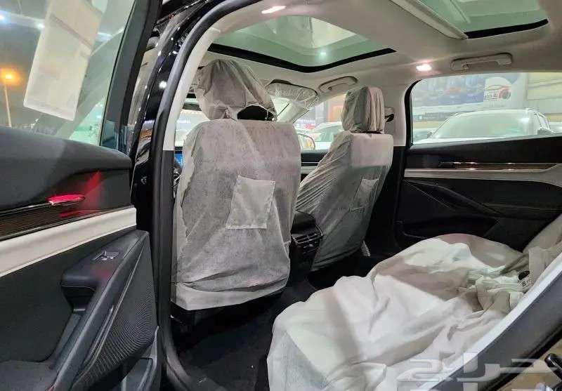 فورد تورس تيتانيوم فل كامل 2025 صيانة مجانية ( اللون اسود )63667521624577114