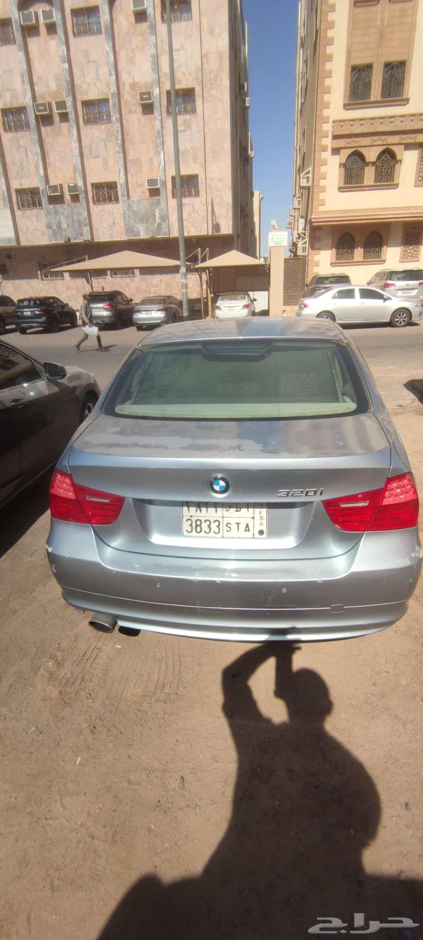 BMW 320i 2009 from the fifth generation E90.63667501791617113