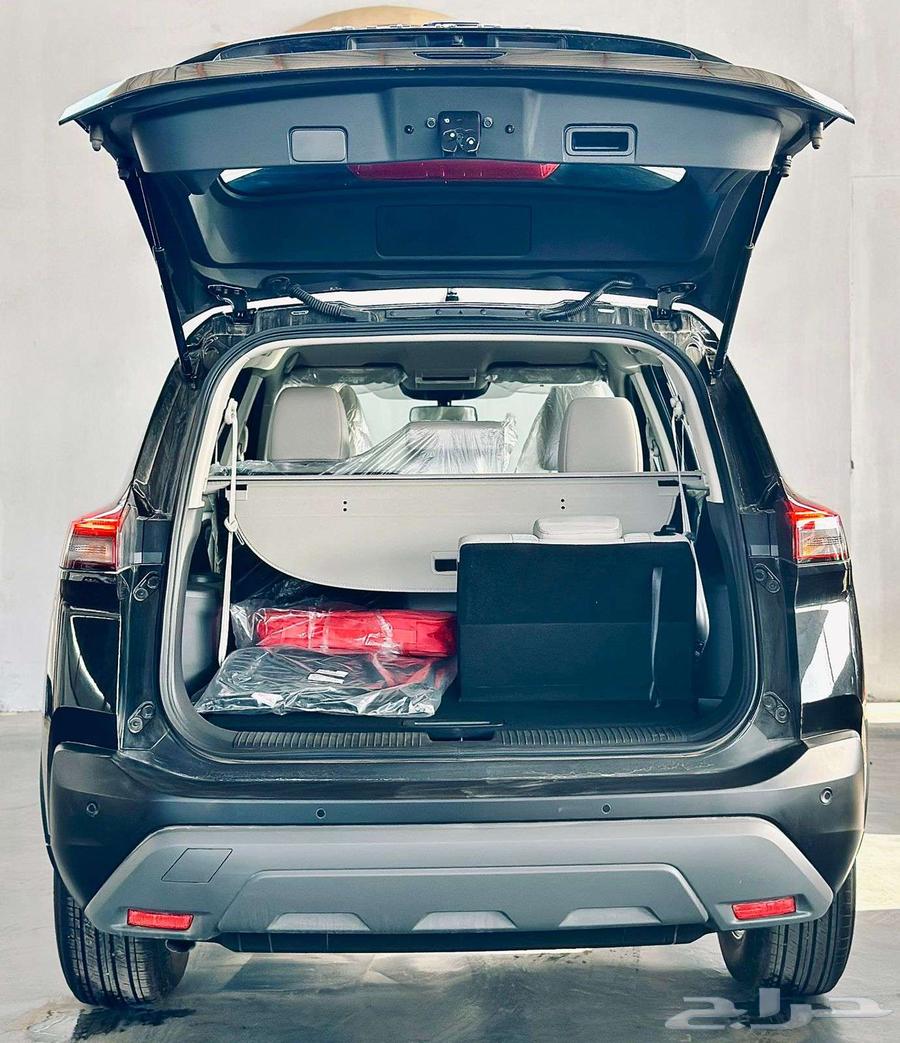 Nissan Extreel Standard Double and Single Cab 7 Seats 202563667519251458113
