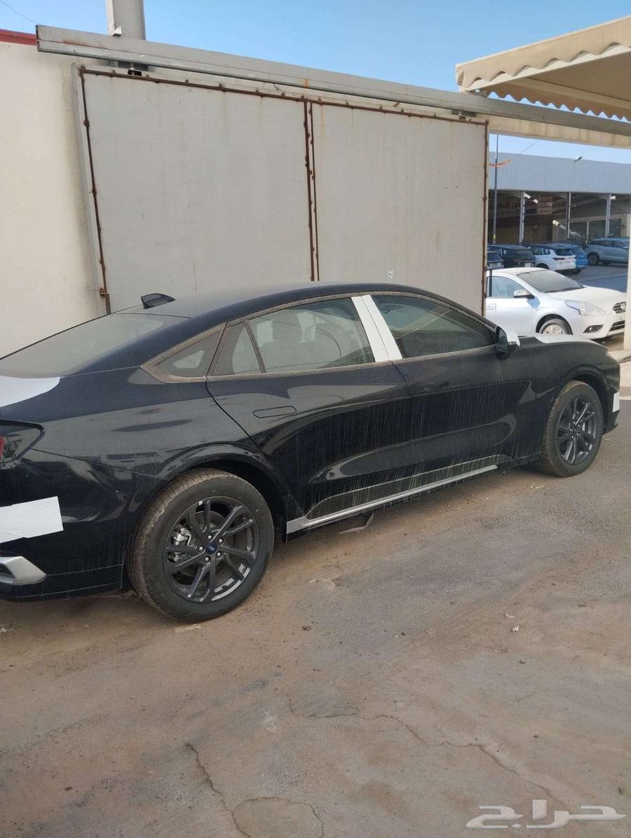 فورد تورس امبيانتي اسود 2025 سعودي63667645303426113