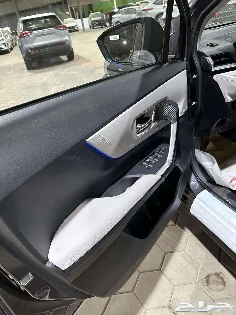 Toyota Veloz GLX Model 202563667496459266113