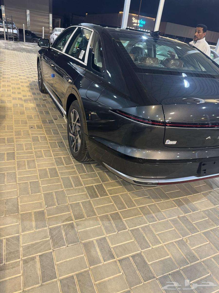 Hyundai Azera Classic 2025 available in gray and black cash and installments63667502466946112