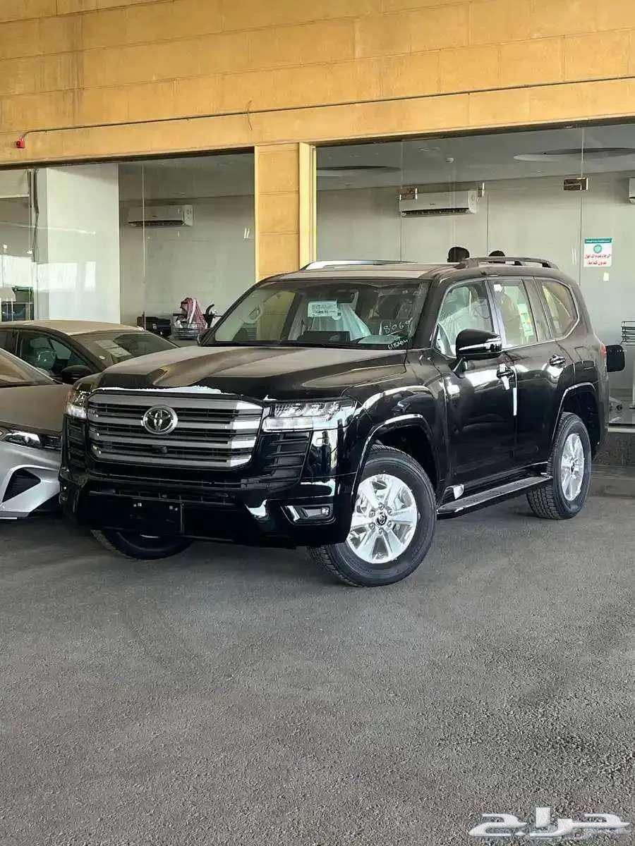 Land Cruiser GX-R Gasoline L2 Black Saudi 2025 Installment Offers63667645821953110