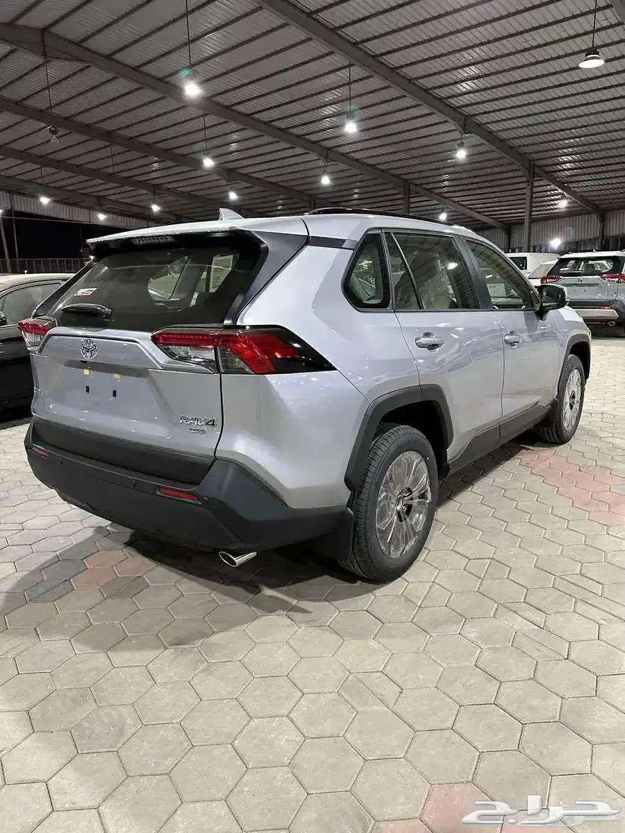 Toyota RAV4 Gasoline XLE Half Luxury 202563667512624131114