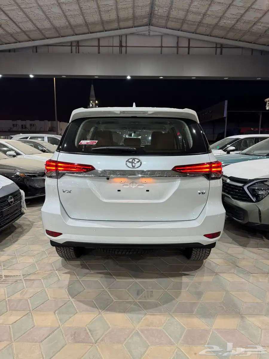 Toyota Fortuner 2025 VX1 Gasoline V6 4x463667517157890114
