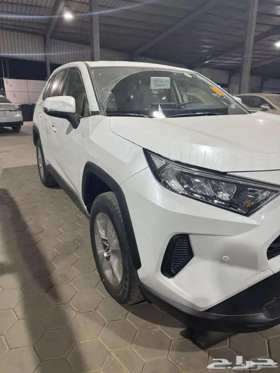 Toyota RAV4 LE Gasoline Without 4WD 202563617983337474113