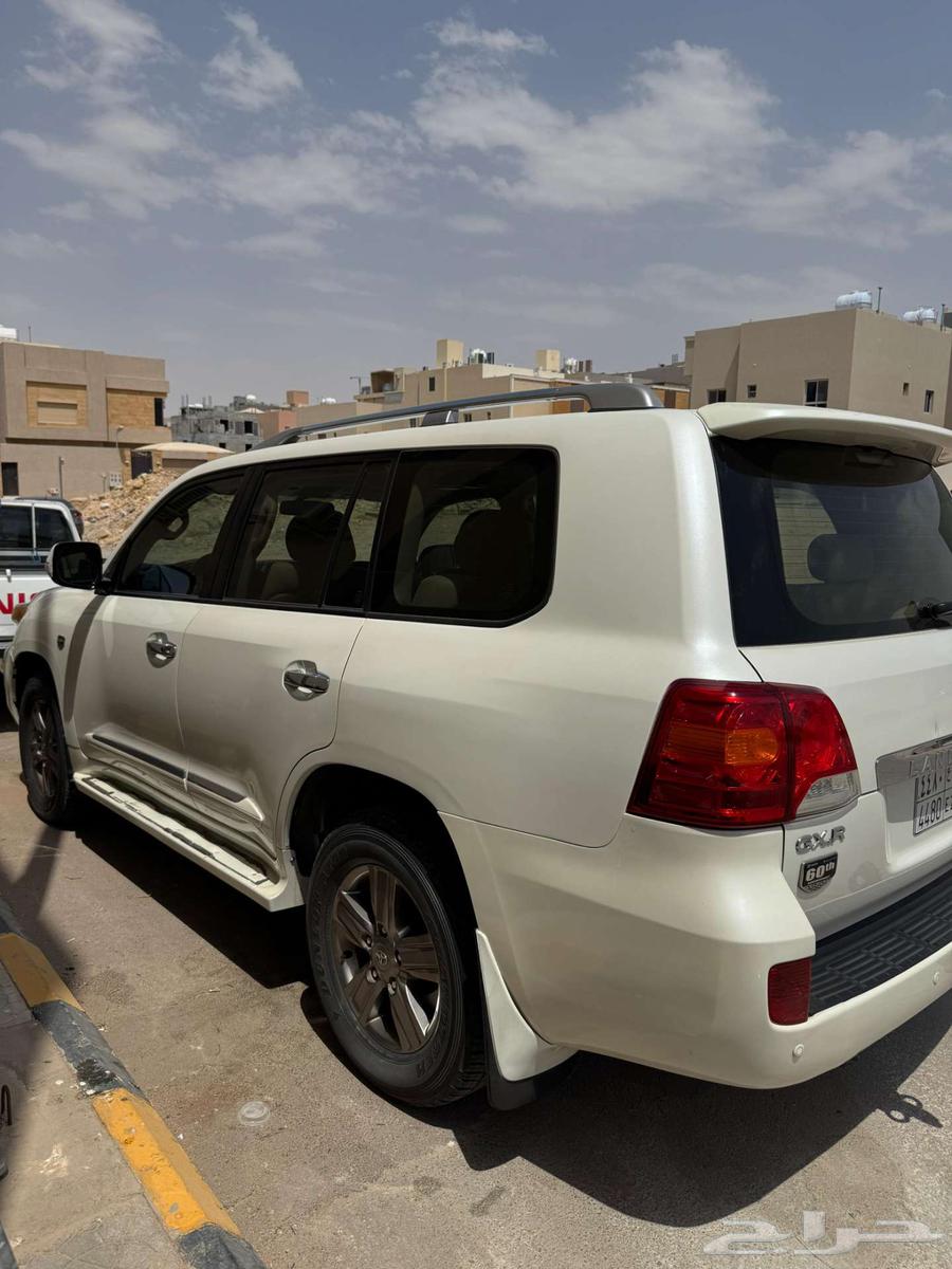لاند كروزر جي أكس أر 2015 V863667975396353110