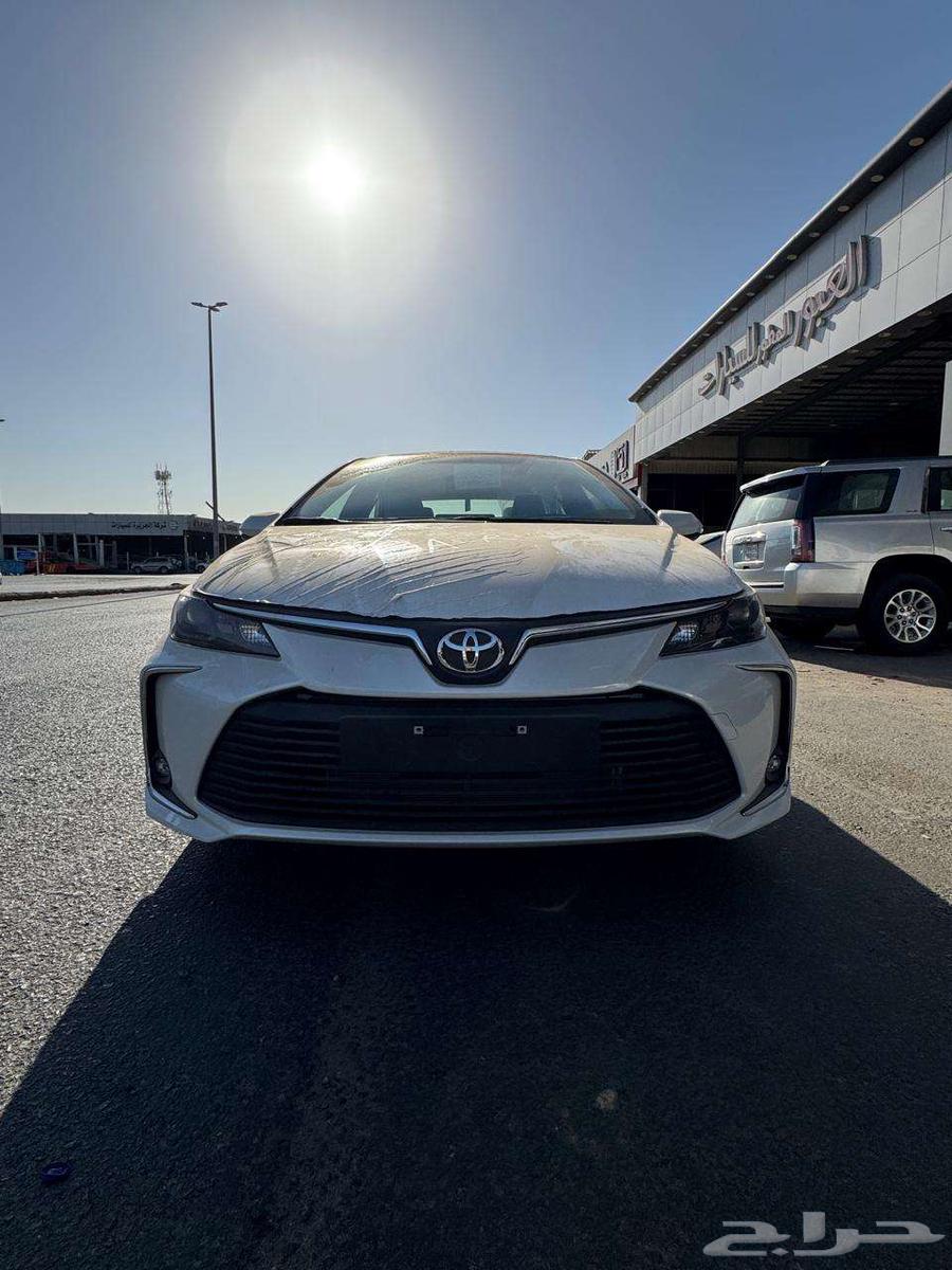 تويوتا كورلا استندر 2000 cc ابيض موديل 202563668510281987113