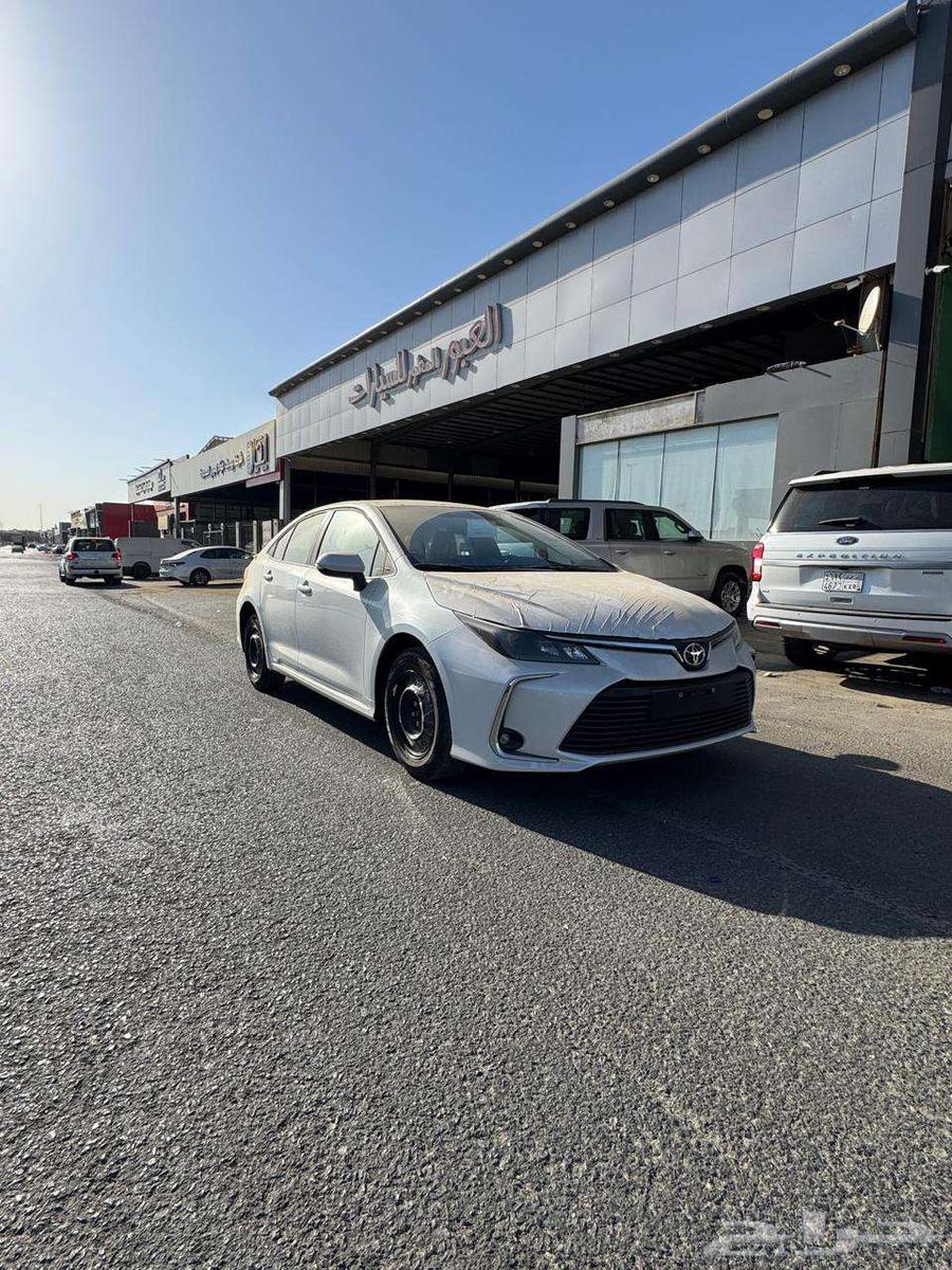 تويوتا كورلا استندر 2000 cc ابيض موديل 202563668510281987112