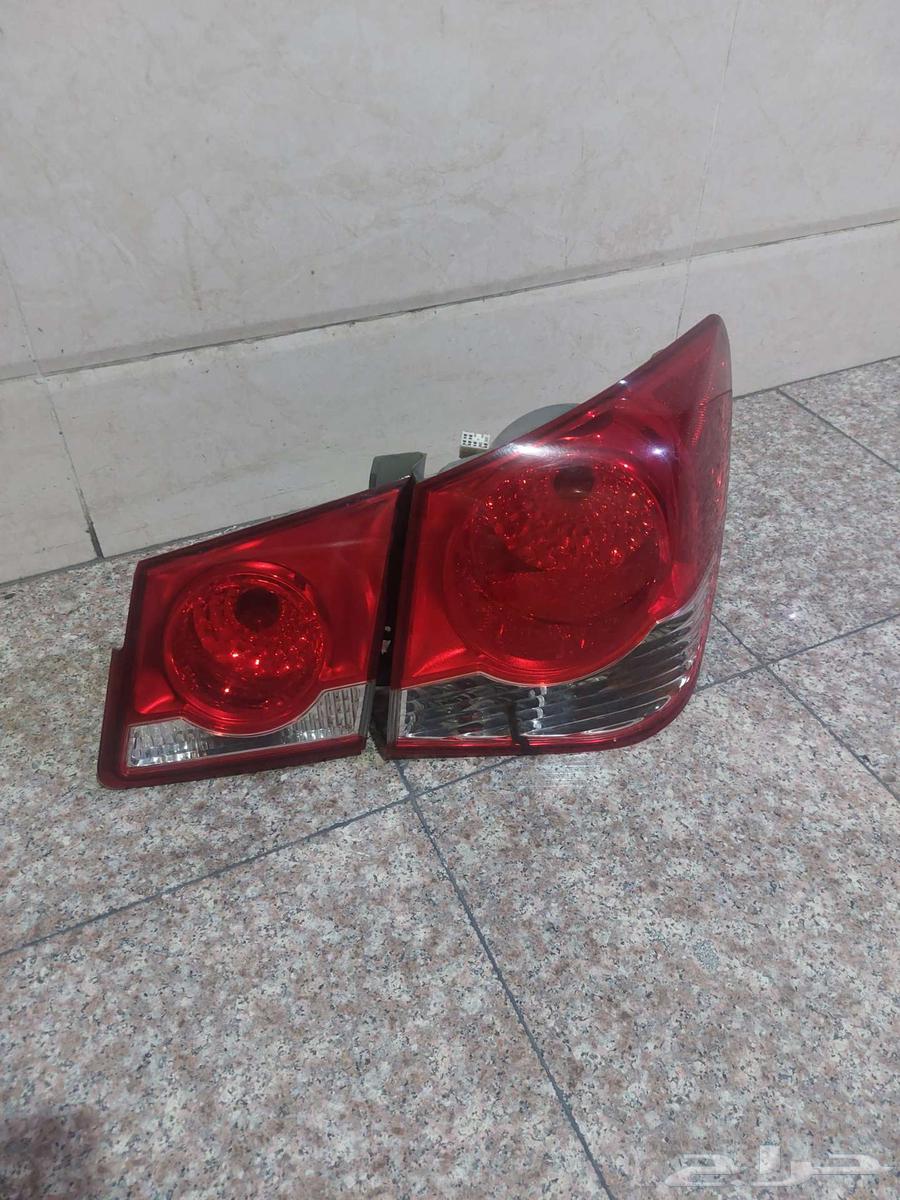 Two headlight assemblies and two rear light assemblies, new agency63671202467585111