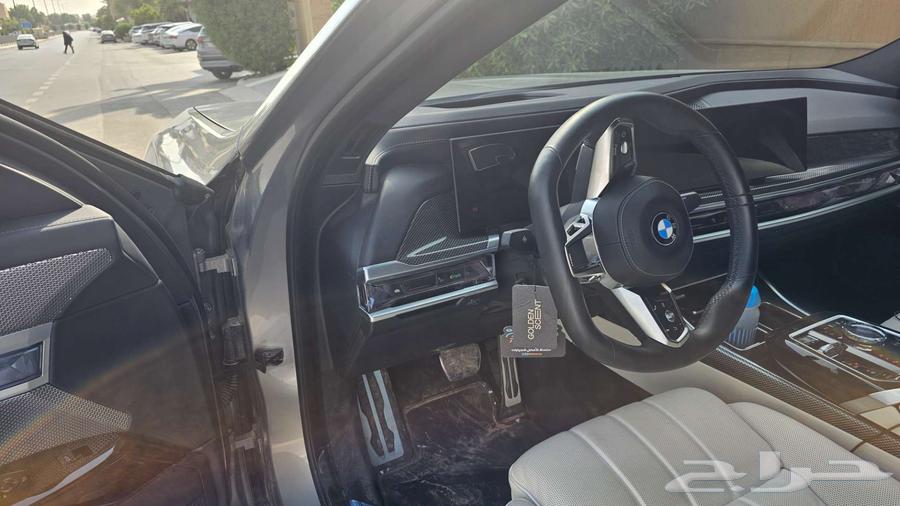 BMW 2024 735i CAT63667496800003112