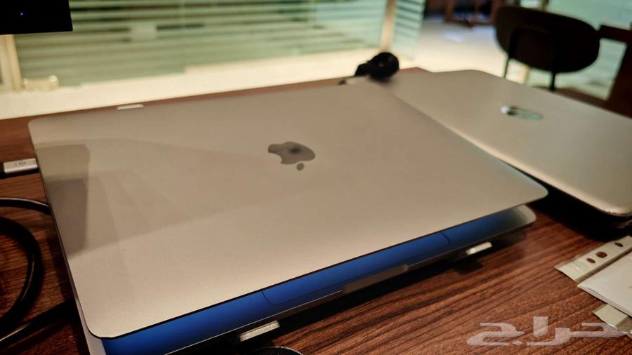 للبيع   MacBook Pro M2 (512GB)   كيبورد وماوس Apple أصلية63655210454529114