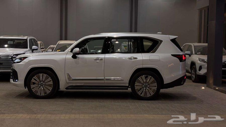 Lexus LX600 BB 2025 White Off White Abdul Latif Jameel63667506848257112