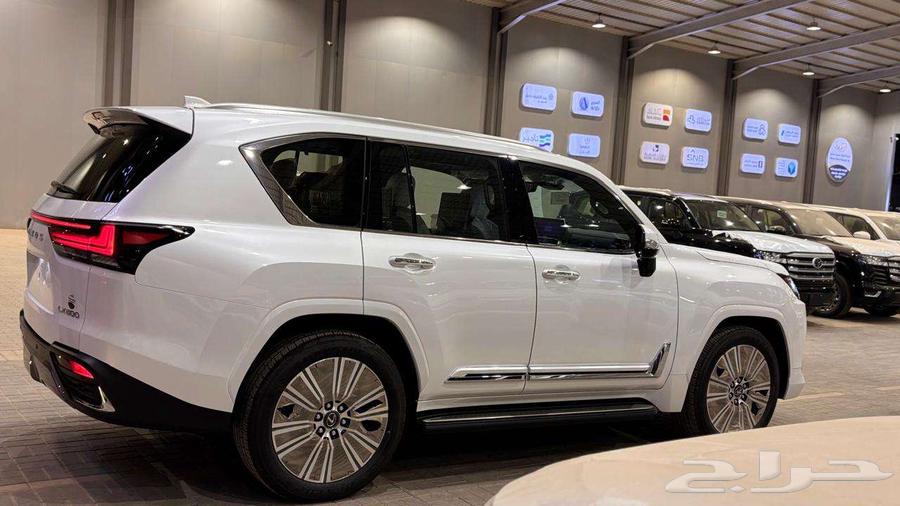 Lexus LX600 BB 2025 White Off White Abdul Latif Jameel63667506848257111
