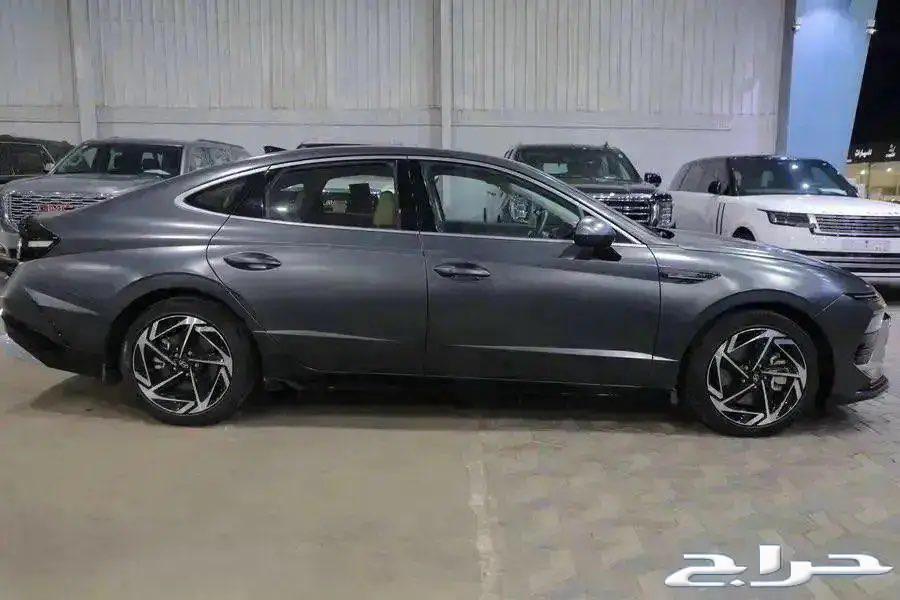 Sold63667522808322113