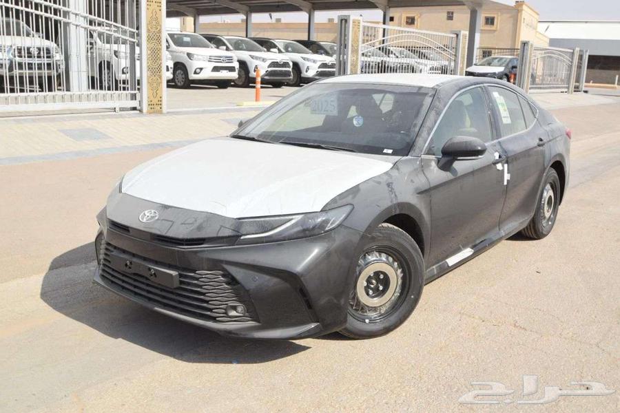 تويوتا كامري 2025 استاندر اسود بنزين اقل سعر كاش و اقساط63668420684419112