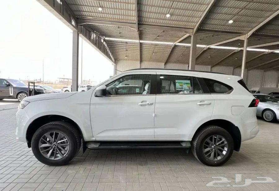 Isuzu D-Max MU-X 2025 and 2024 (Installments from all banks)63667499256578110