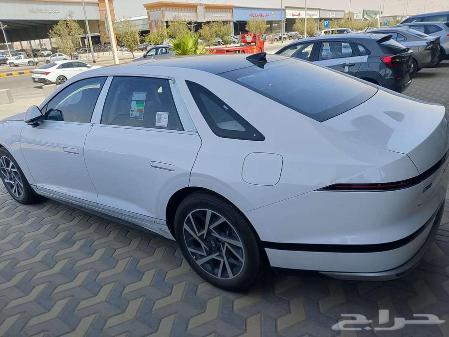 Hyundai Azera Classic Model 202563667499849091112