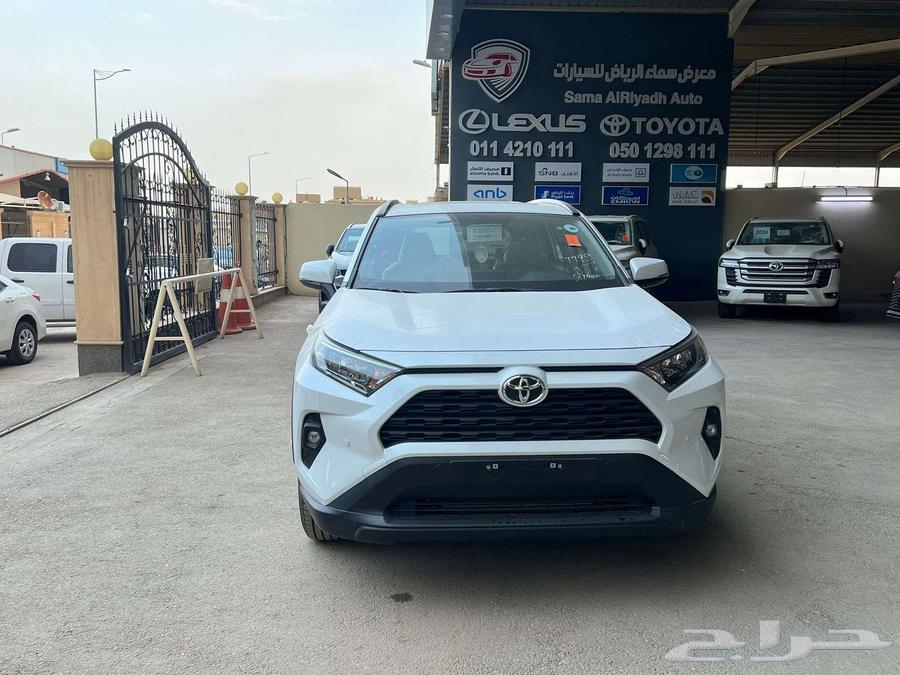 Toyota RAV4 XLE Gasoline 2025 Cash and Installments with Two Payments63667501561730110