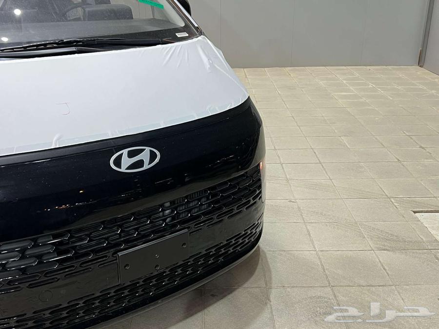 Hyundai Staria Passenger Van 2025 Model Available for Cash and Installments63667501404417111