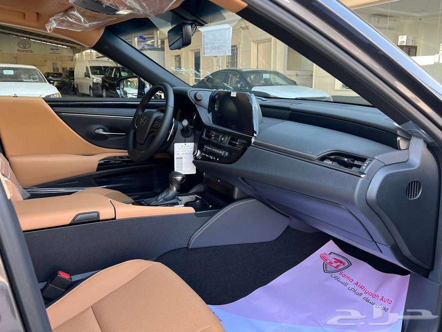 Lexus ES250AA 2025 Cash and Installments with Two Payments63667506410241112