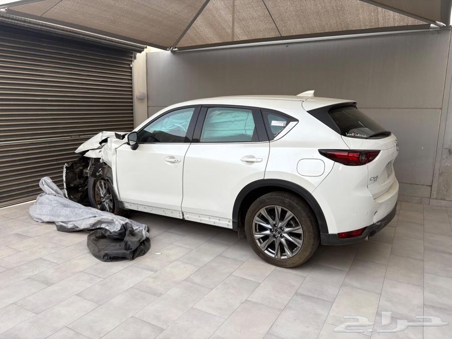 Mazda CX-5 Signature 2021 damaged, sold63667508910850111