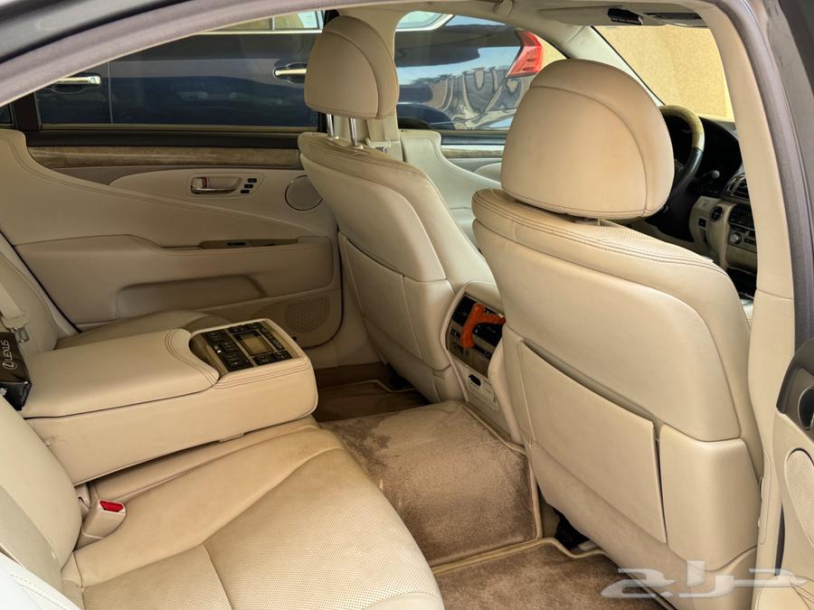 Lexus Hybrid63667516505730113