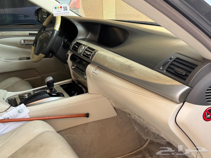 Lexus Hybrid63667516505730112