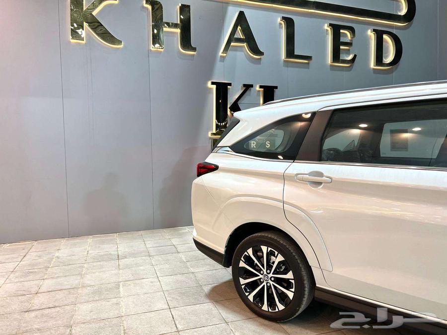 Toyota Vellfire GLX 202563667517821826112