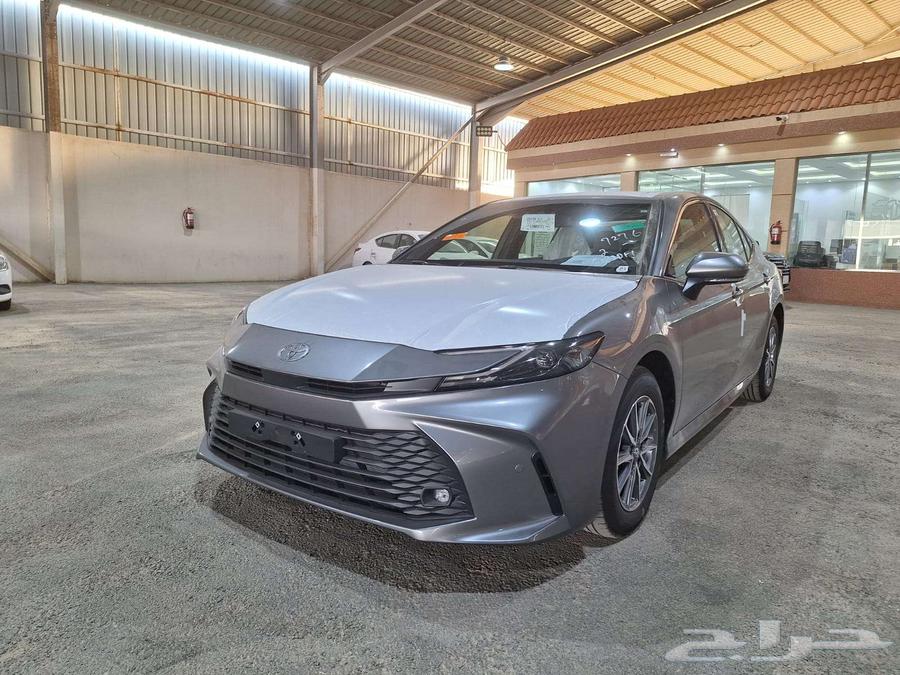 Toyota Camry E Standard Gasoline 202563673042783234111