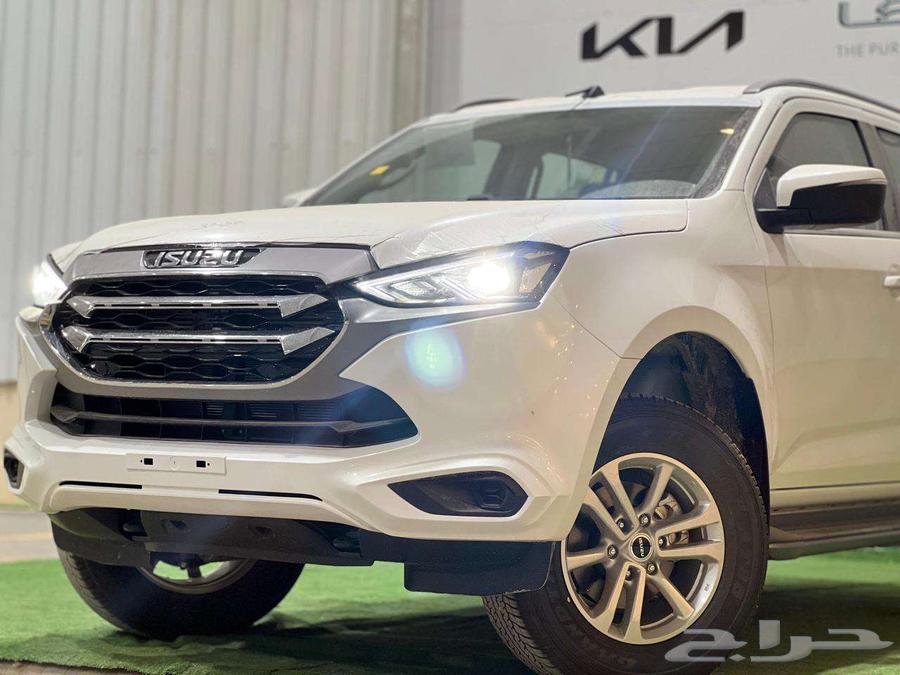 Isuzu MUX 2024 and available 202563673452632195113