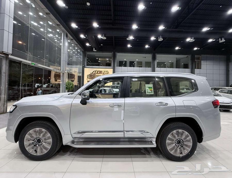 Toyota Land Cruiser (VXR) Gasoline 2025 Model Lowest Prices63667522622466114