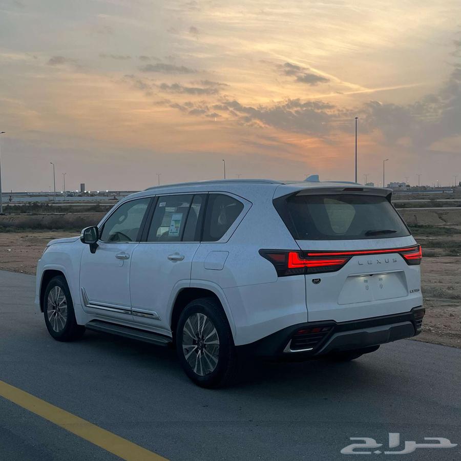 Lexus LX600 BB Grade with Strong Price and Offer: 582,000 Including Tax63667498873090111
